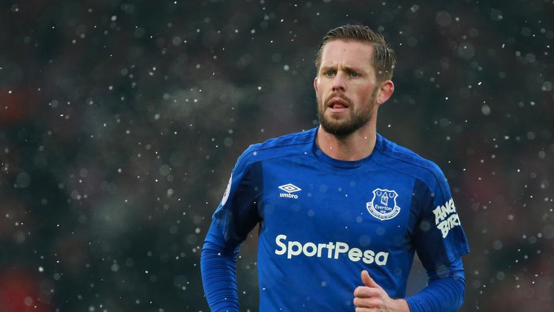 湖人主场播放「道奇2连霸」影片祝贺詹皇、唐西奇同声赞叹,道奇队老板是魔术师约翰逊吗